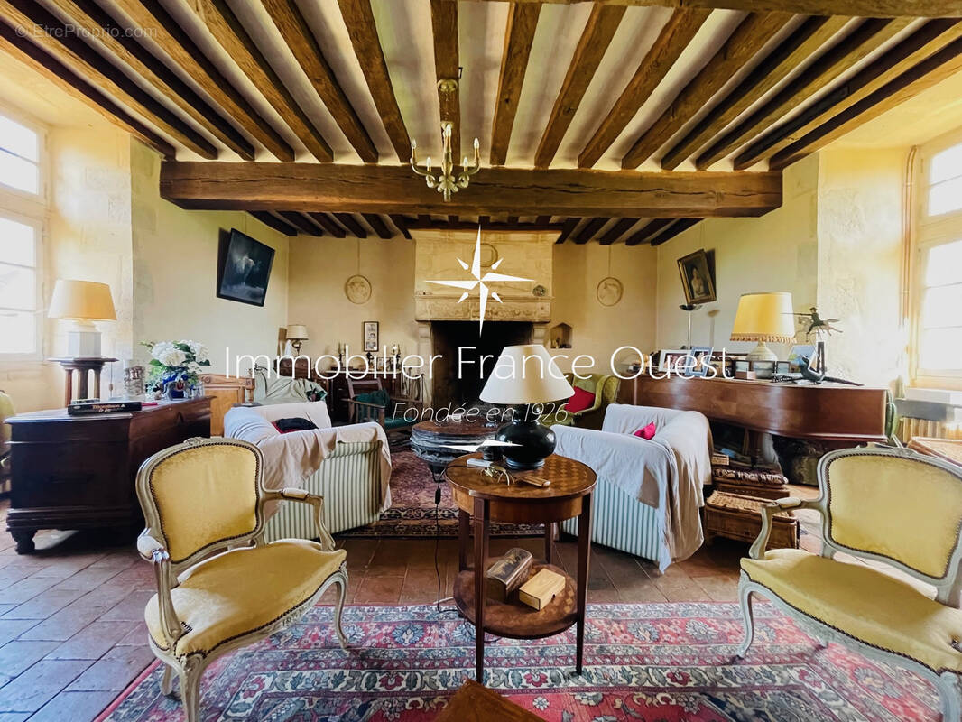 Maison à LOUE