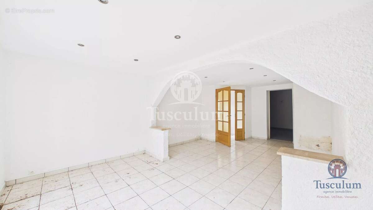 Maison divisée en deux appartements - photo 5