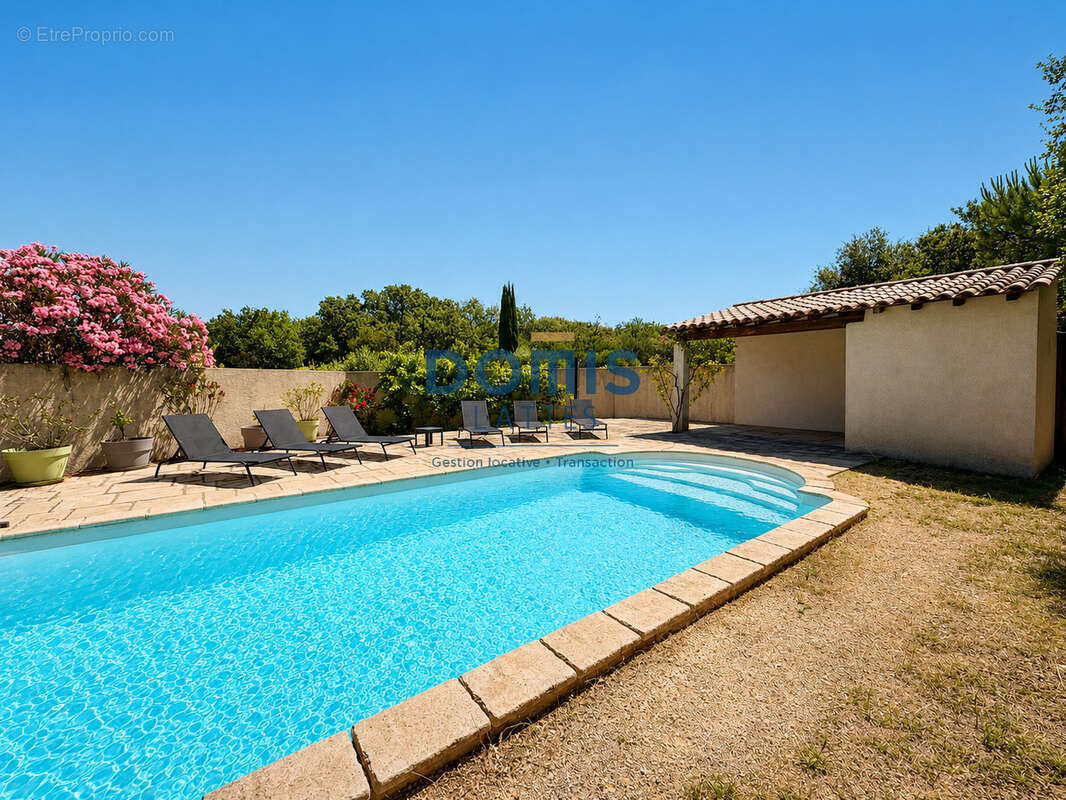 Maison à SAINTE-ANASTASIE