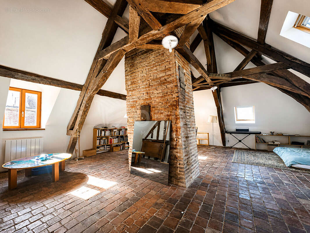 Maison à JOIGNY