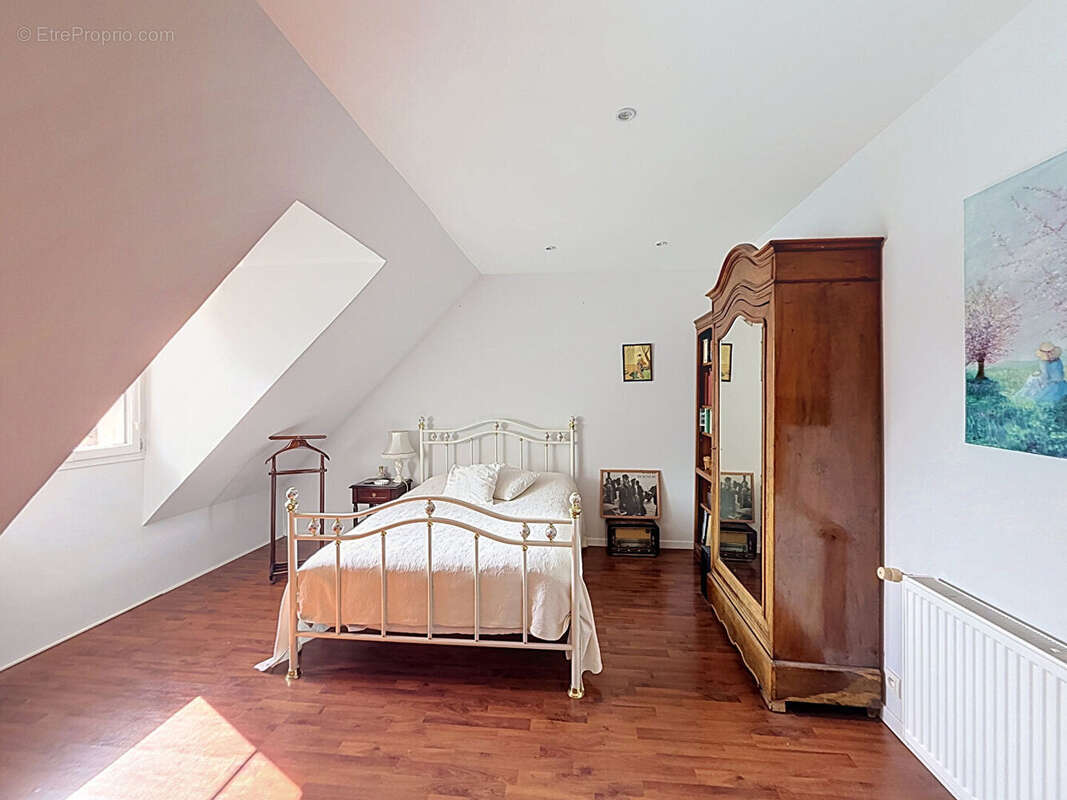 EXCLUSIVITE - LION-SUR-MER - maison de 6 chambres - photo 13
