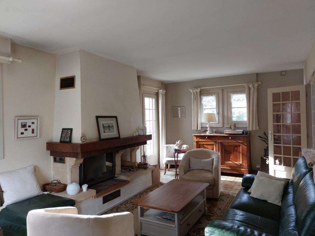 Maison à SAVIGNE-L'EVEQUE