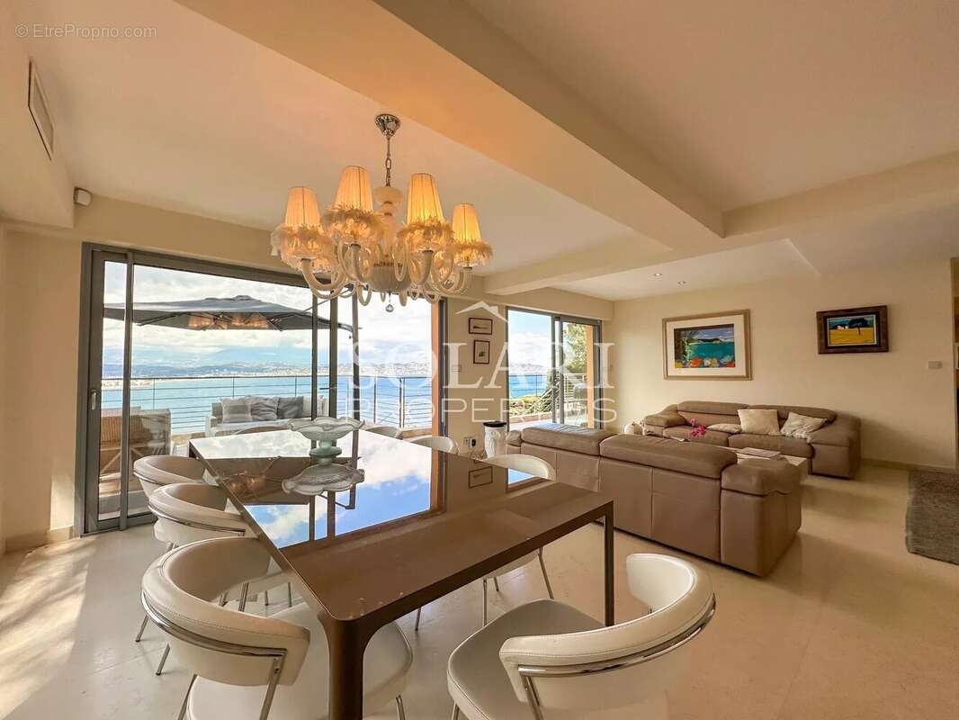 Maison à THEOULE-SUR-MER