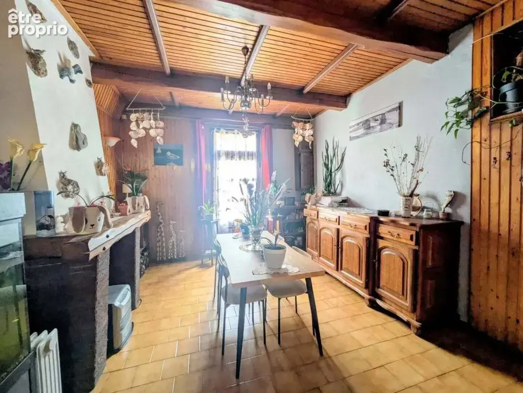 Maison de caractère à rénover - photo 2