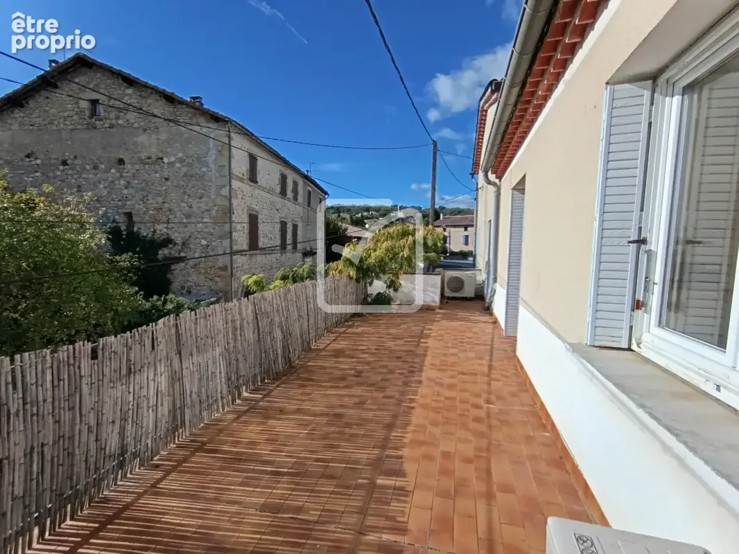 Maison 3 logements, terrasse, garage et place de parking - photo 25