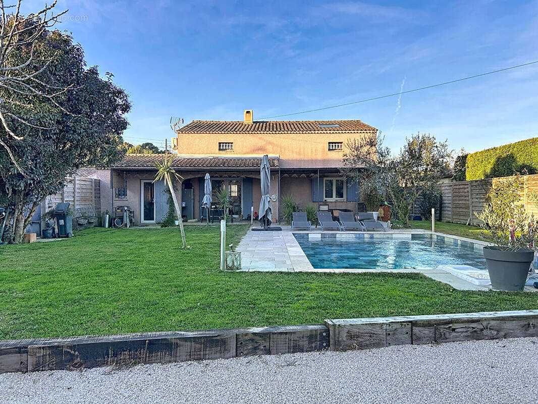 Maison à LES ANGLES