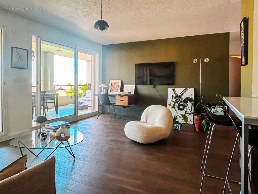 Appartement à MARSEILLE-8E