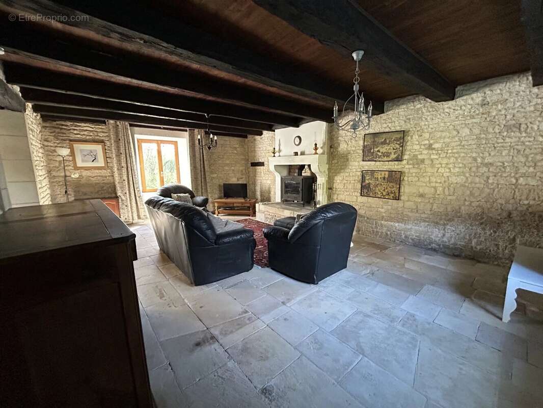 Une ferme de caractère avec annexe/gîte - photo 9