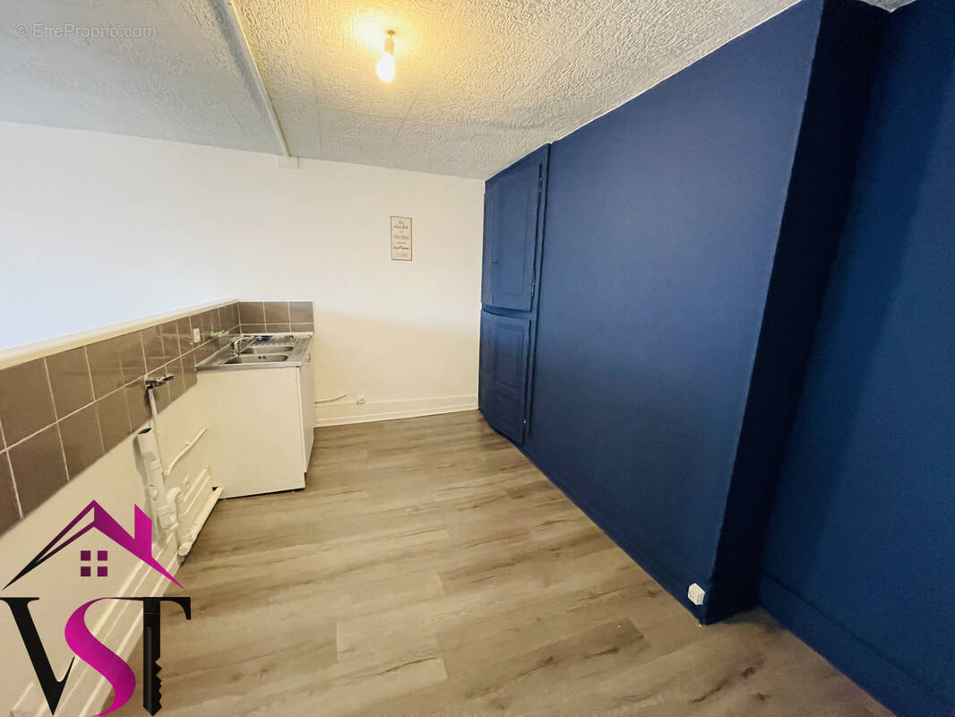 Appartement à ARC-LES-GRAY