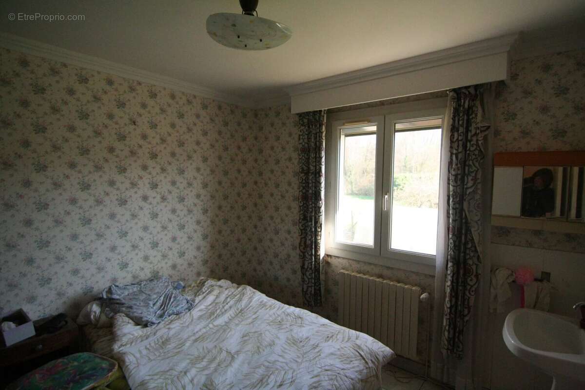 Maison à SAINT-CHERON
