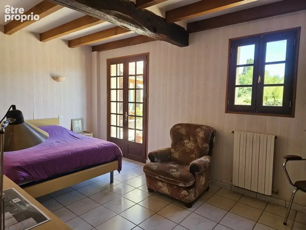 Ferme moderne avec une seconde maison à rénover - photo 15