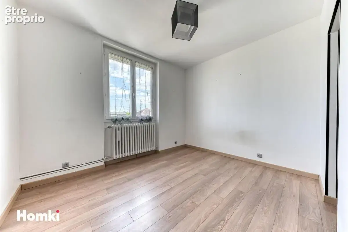 À VENDRE – Superbe appartement duplex rénové dans villa des années 1960 – Rue Guynemer - photo 4