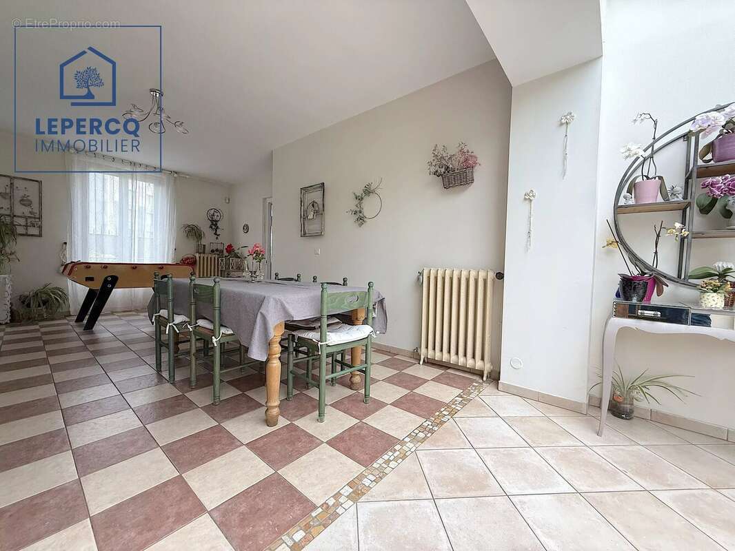 Maison 7 pièces 183 m² - Centre-ville - Crépy-en-Valois - photo 4