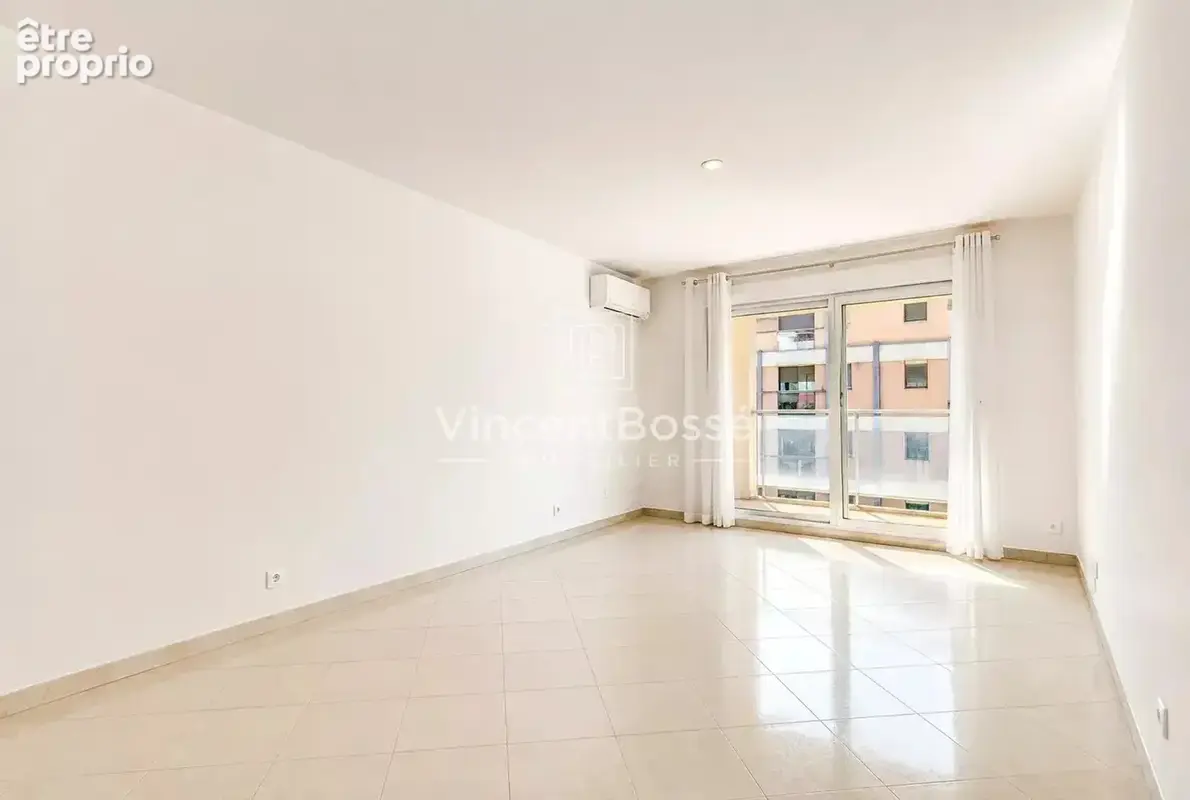 Nice - avenue des fleurs - 3p -terrasse - garage - photo 2
