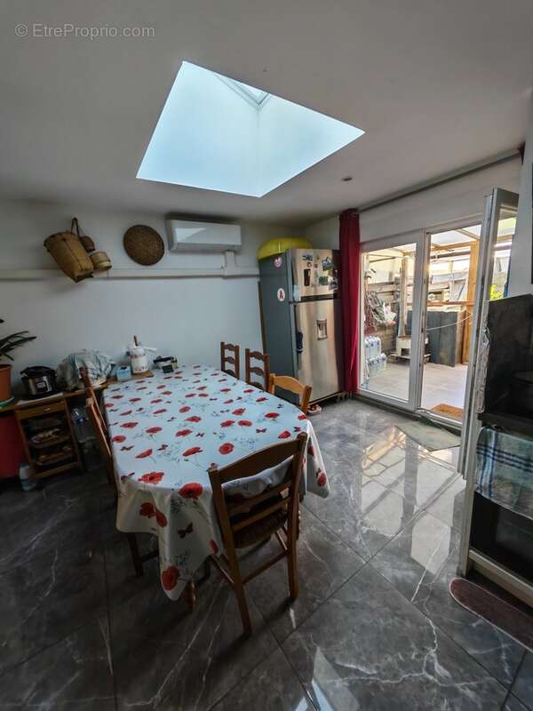 Pour famille ou investisseur Maison 1930 à vendre à WATTIGNIES (59) 6pièces,105m2,4 chambres, climatisatisée,petit jardinet - photo 7