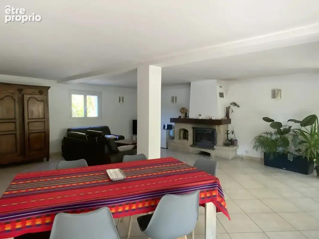 Villa de 170 m2 Uzès à pieds avec jardin de 800 m2. - photo 4