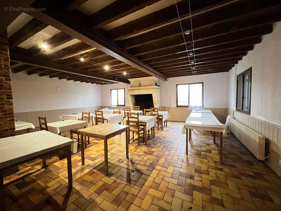 Maison à CHAMPROND-EN-GATINE