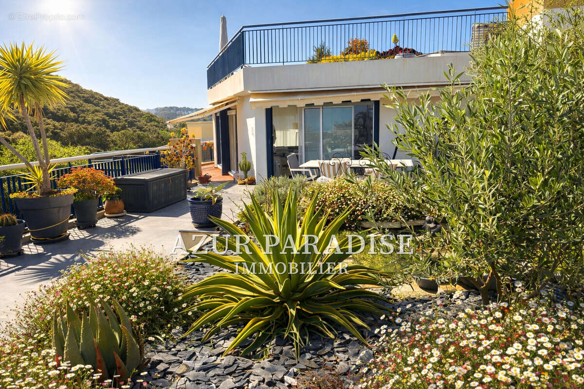 Appartement à MANDELIEU-LA-NAPOULE