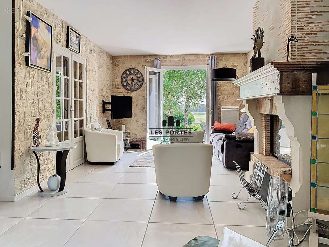 Maison à MILLY-LA-FORET