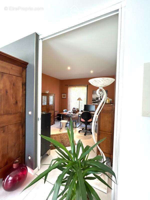 Villa contemporaine d'exception   205 m2   saint-yrieix rare - photo 12