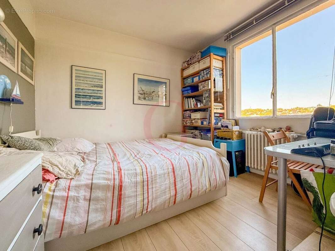Appartement 74 m² à Bourg-La-Reine  - photo 10