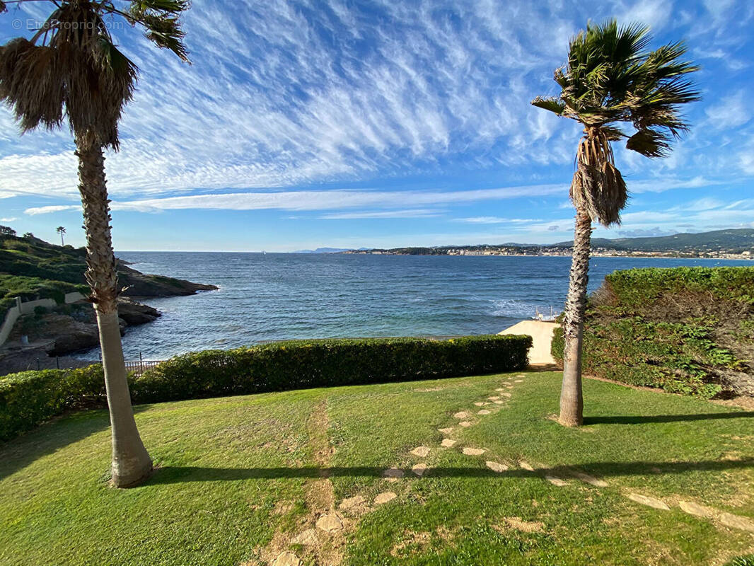 Appartement à SIX-FOURS-LES-PLAGES