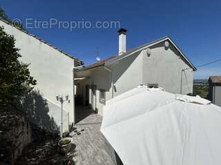 Maison familiale a vendre à SAINT-DESIRAT - photo 2