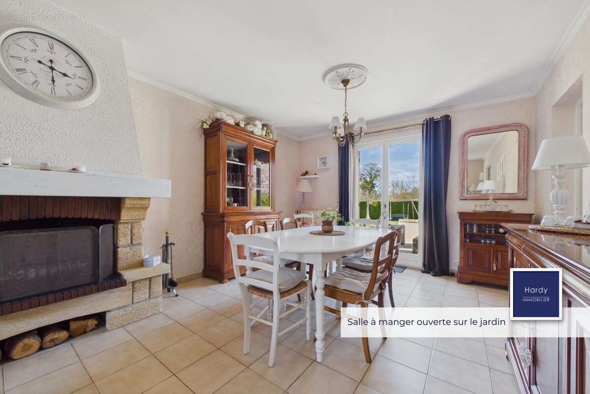 Maison à ENNERY