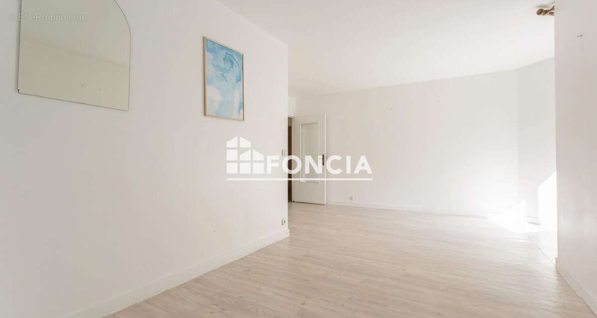 Appartement à GRIGNY