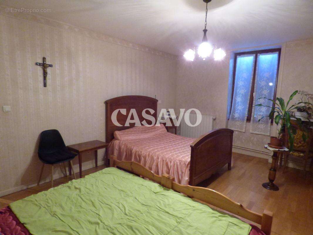 Vente Maison 5 pièces de 186m² - 38780 Eyzin-Pinet - photo 6
