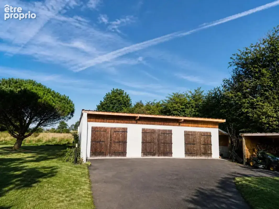 Maison de 7 pièces de 240 m² à Saint-Sauveur-Villages - photo 20
