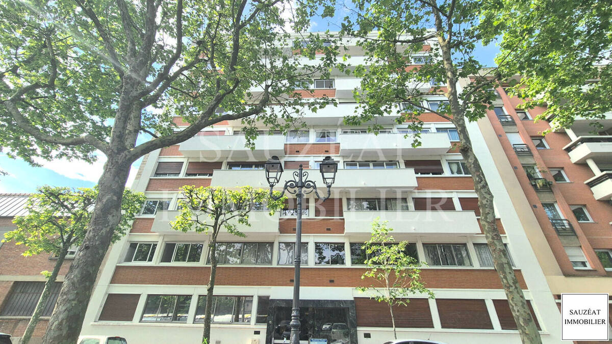 Appartement à MONTROUGE