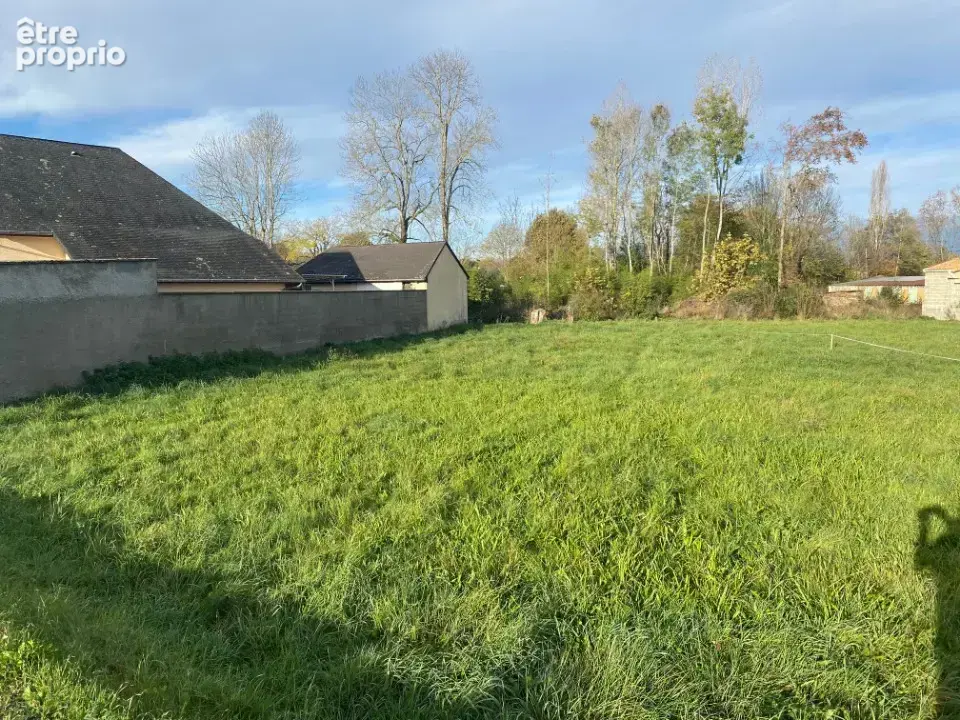 Terrain à JUILLAN