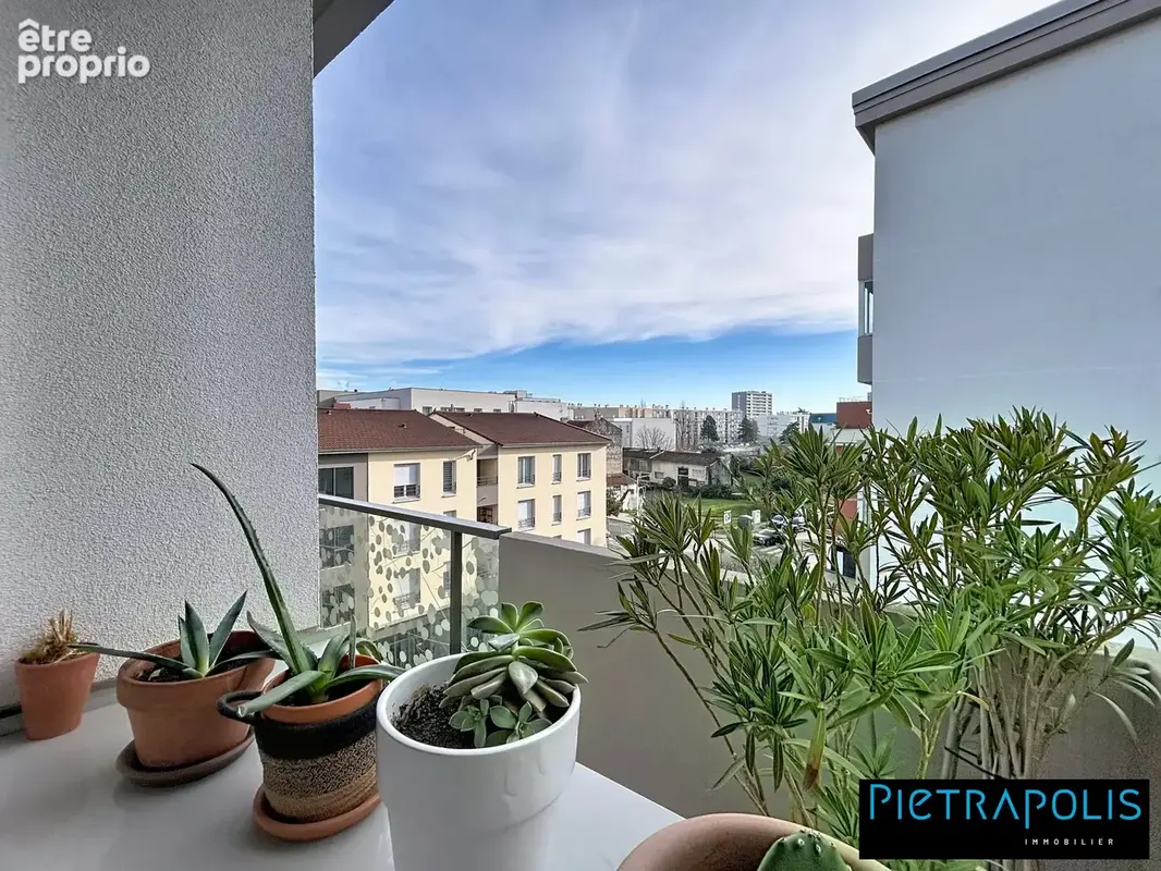Appartement à VENISSIEUX