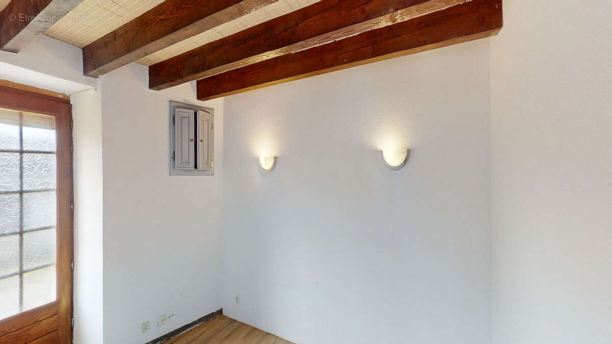 Maison Vyt Les Belvoir 6 pièce(s) 143 m2 - photo 3