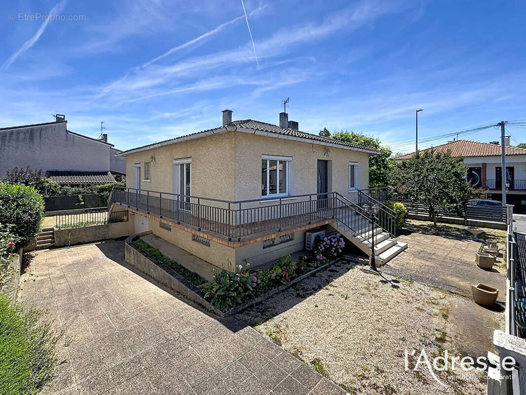 Exclusivité l'Adresse - Portet sut Garonne (Village) - Maison de 101m² avec sous-sol complet sur un terrain de 525m² - photo 2