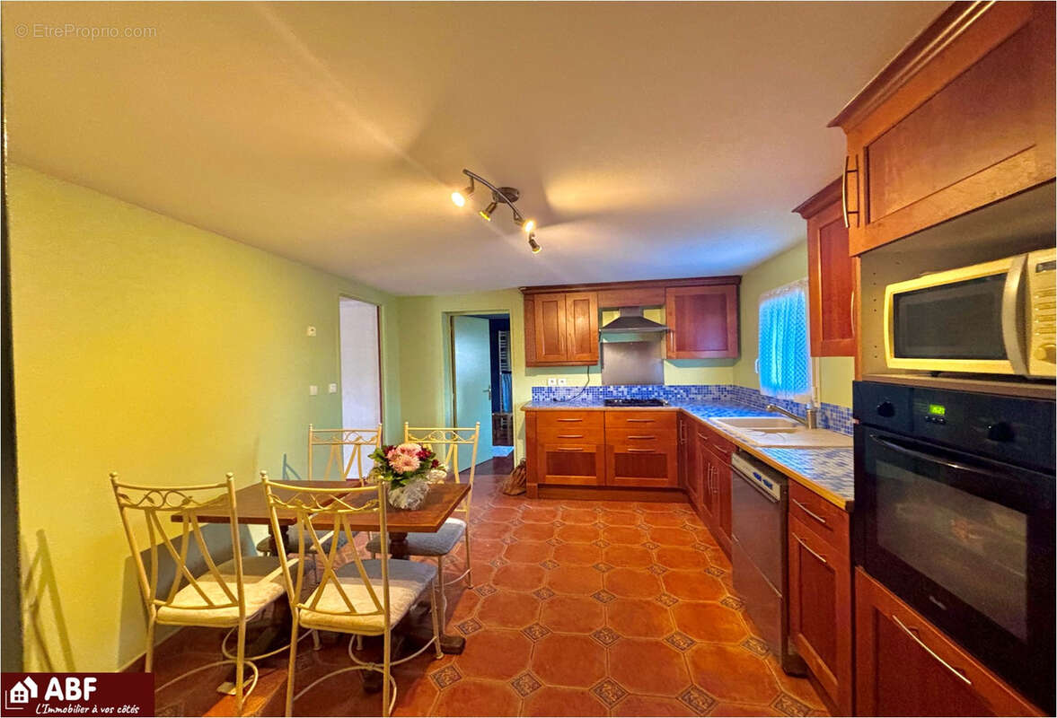 Maison à TOURVILLE-SUR-ARQUES