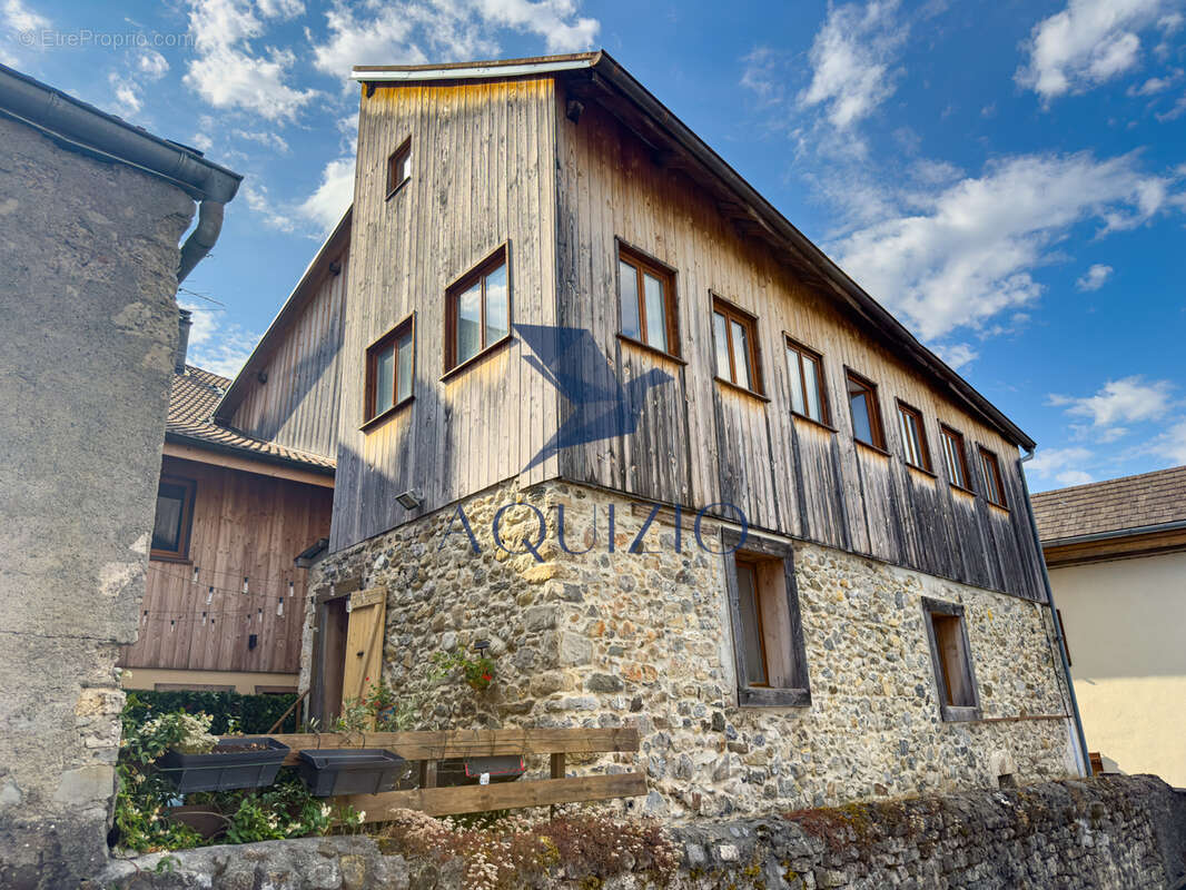 Maison à VIUZ-EN-SALLAZ