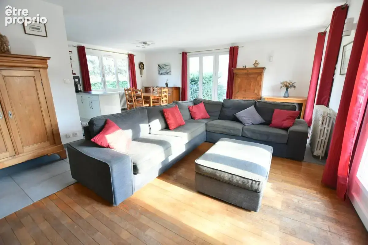 Maison T6 avec un fort potentiel À Vendre - photo 2