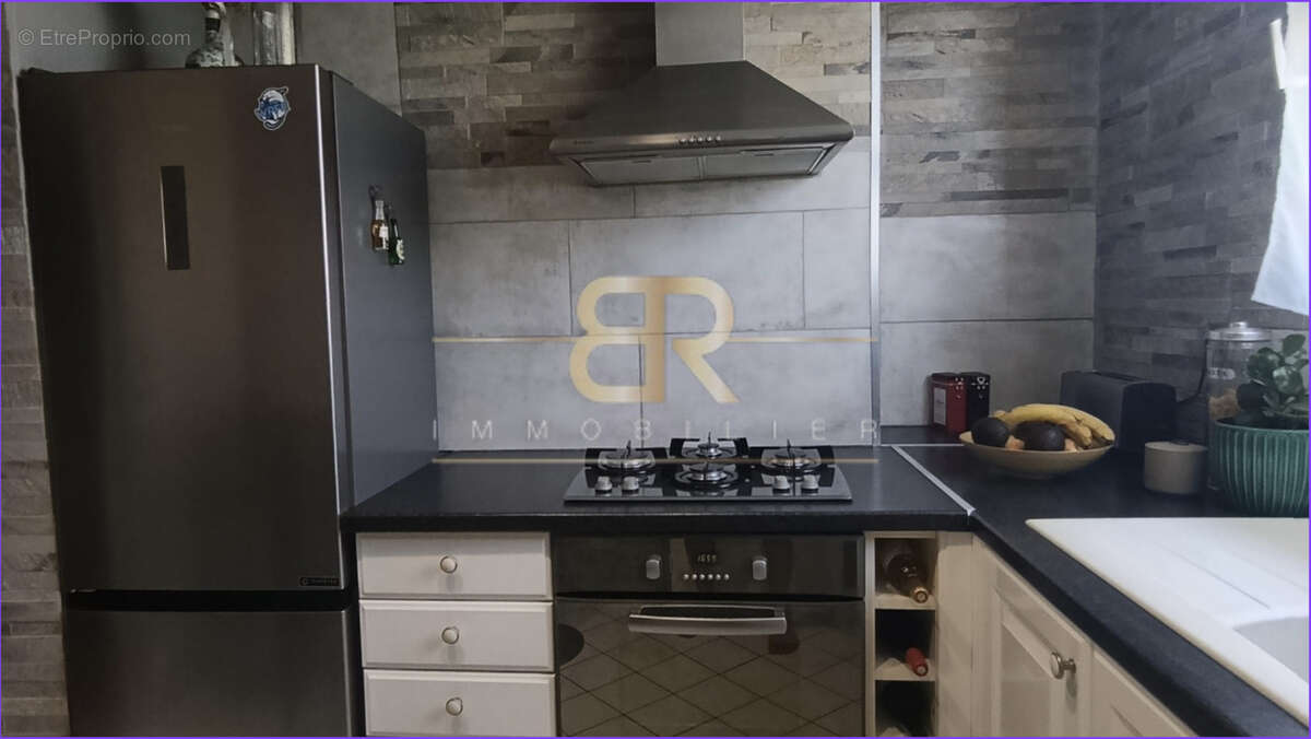 Appartement à FONTENAY-SOUS-BOIS