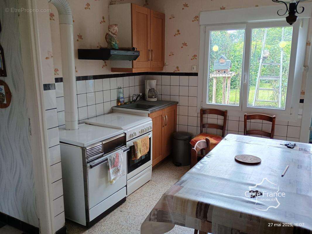 Maison à SAINS-RICHAUMONT