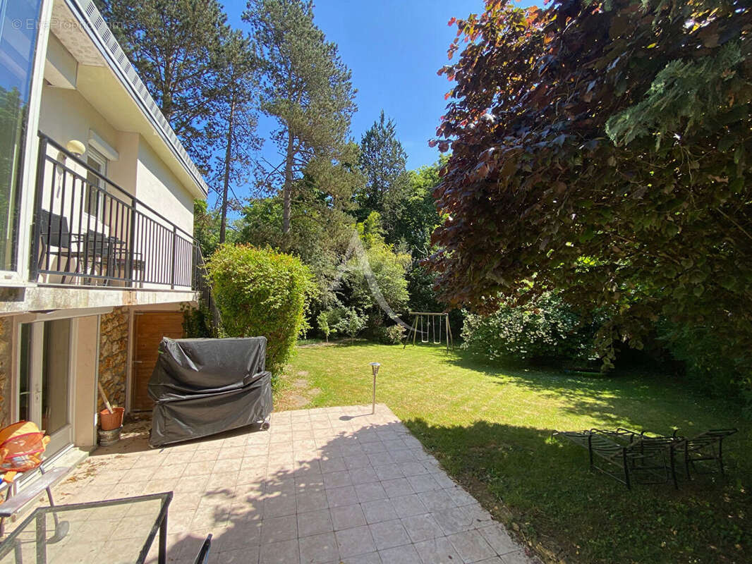 Maison à GIF-SUR-YVETTE