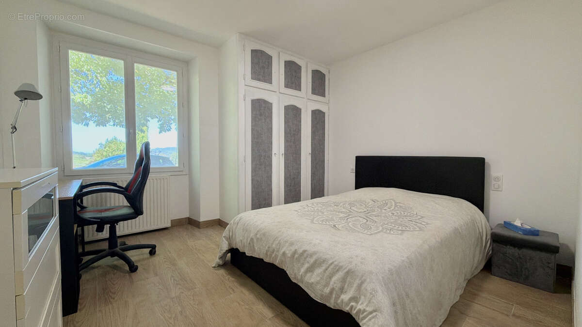 Propriété équestre avec piscine et dépendances. - photo 19