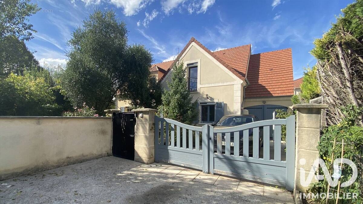 Photo 1 - Maison à MAURECOURT