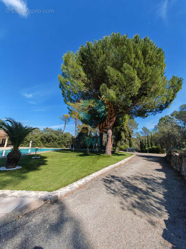 Propriété de charme avec piscine et dépendance - photo 30
