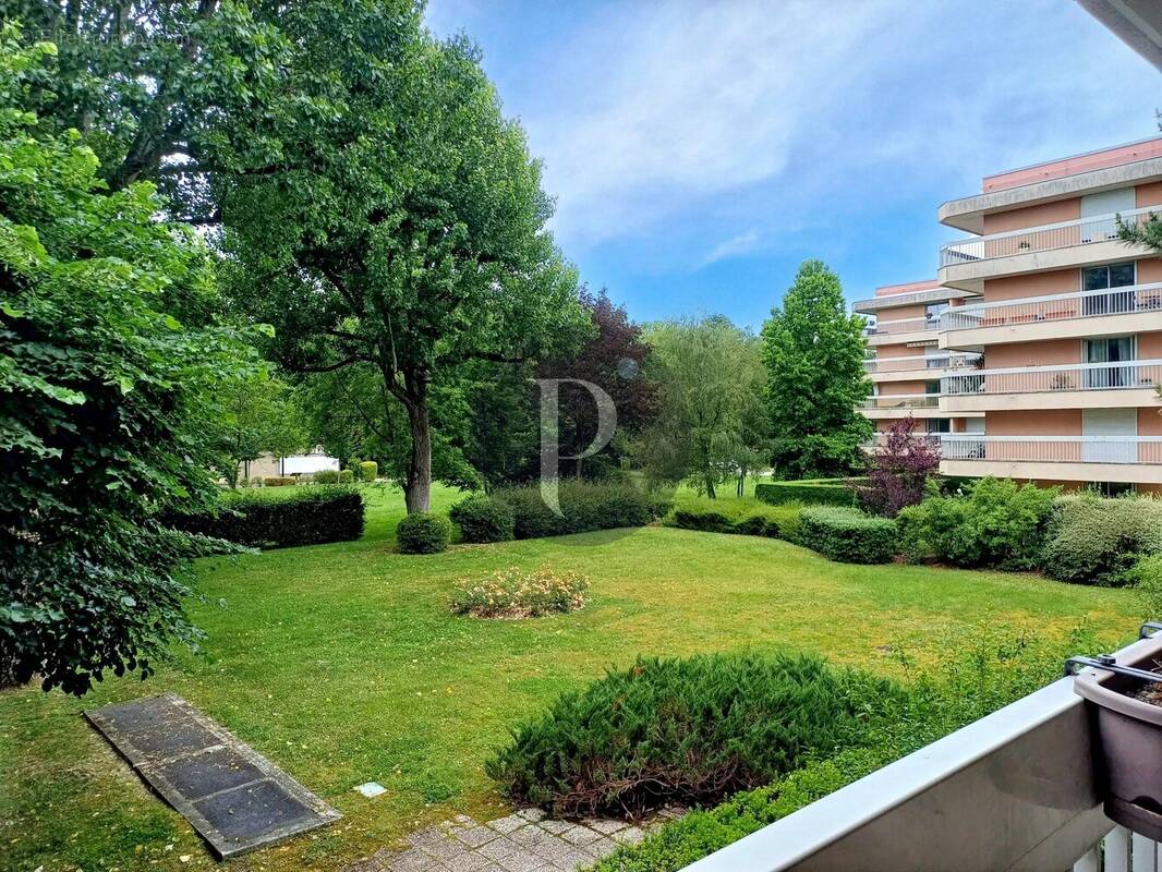 Appartement à VERRIERES-LE-BUISSON