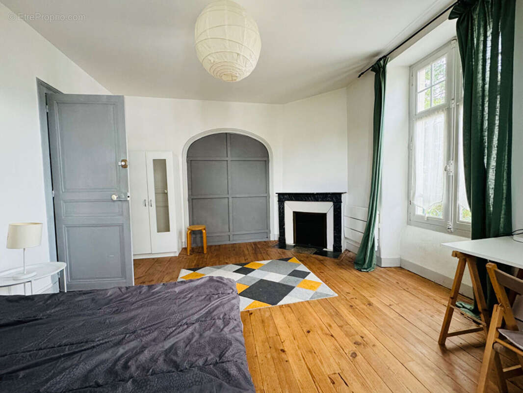 Appartement 370 m² à Pau  - photo 4