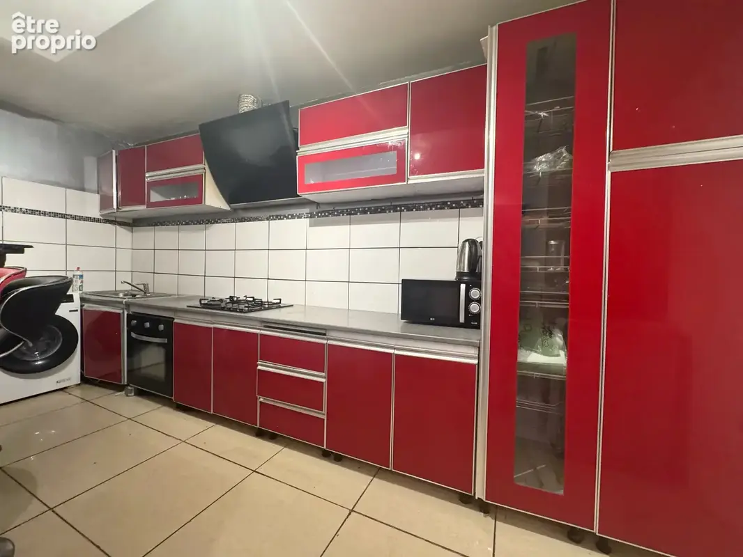 BOBIGNY - Ensemble immobilier avec fort potentiel de développement ! - photo 4