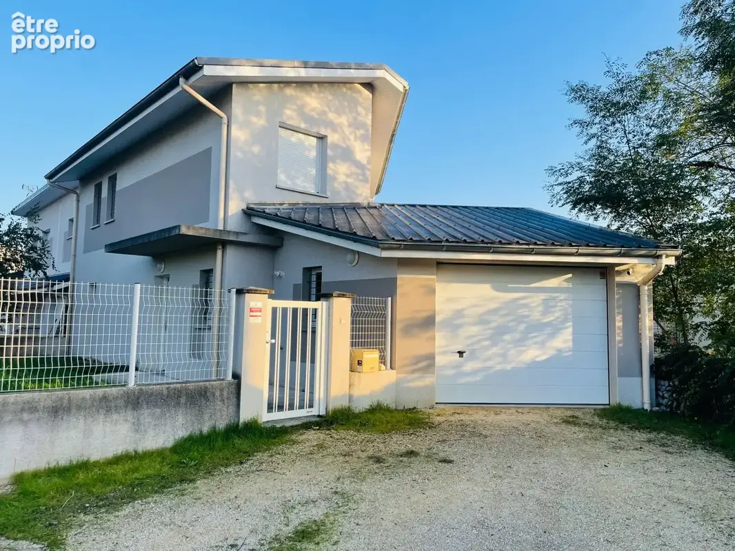 Maison 4 pièces 99 m² à vendre à Bourg-De-Peage (26300) - photo 2