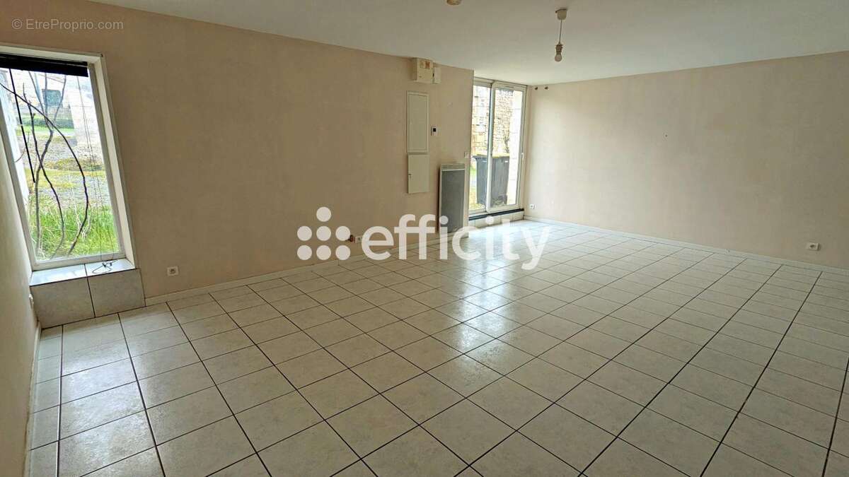 Appartement à CLAIX